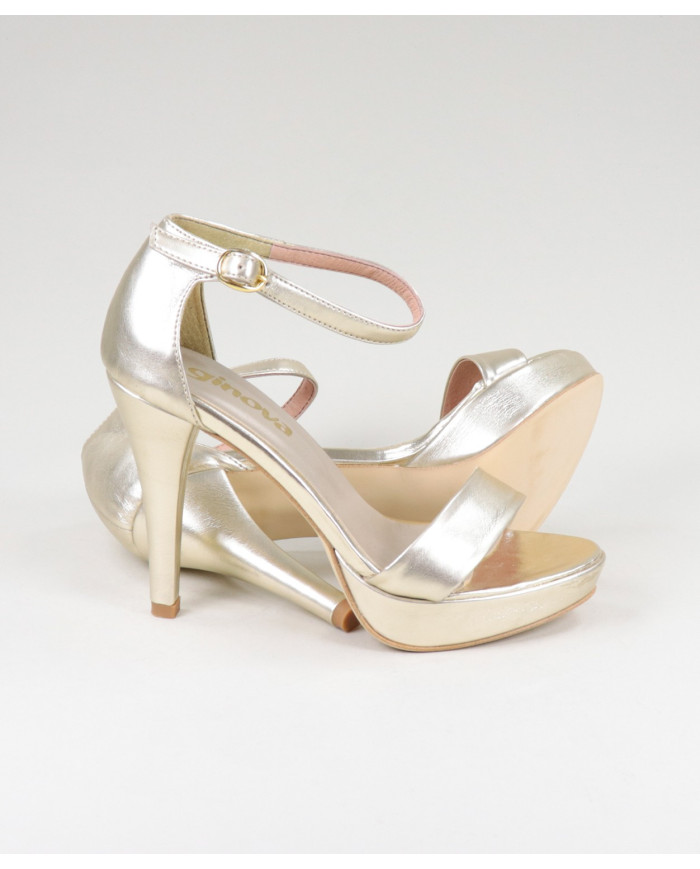 Elegant Golden Sandals of Lady Ginova