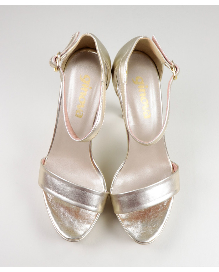 Elegantes sandalias de Lady Ginova