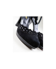 Sandals by Senhora Ginova Closed Back