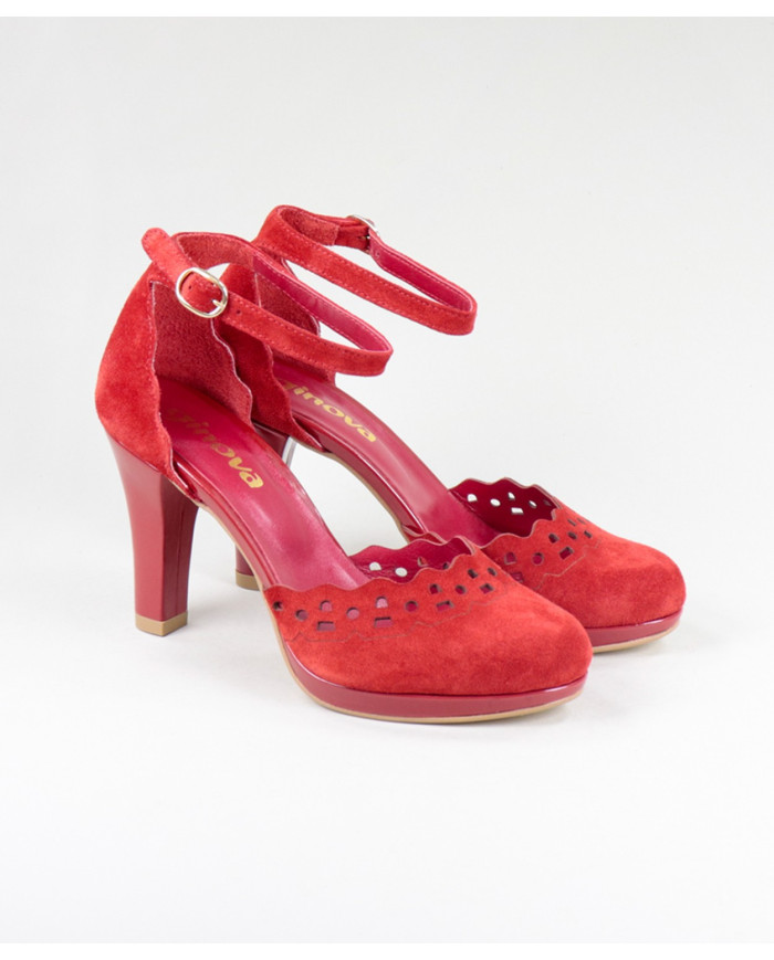 Sandals by Senhora Ginova Closed Back