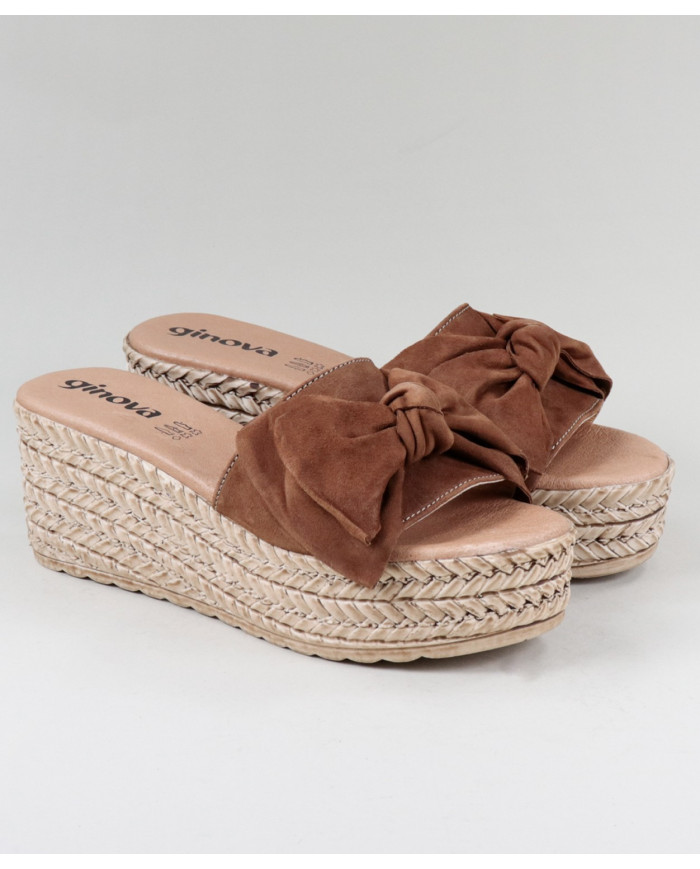 Chinelos Camel de Senhora em Cunha com Laço