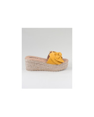Women's Yellow Slippers in Cunha with Lace