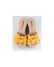 Women's Yellow Slippers in Cunha with Lace