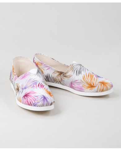 Alpercatas de Senhora Ginova às Flores