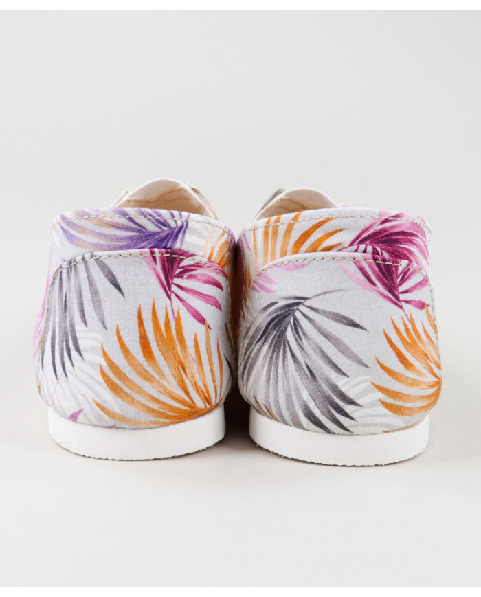 Alpercatas de Senhora Ginova às Flores