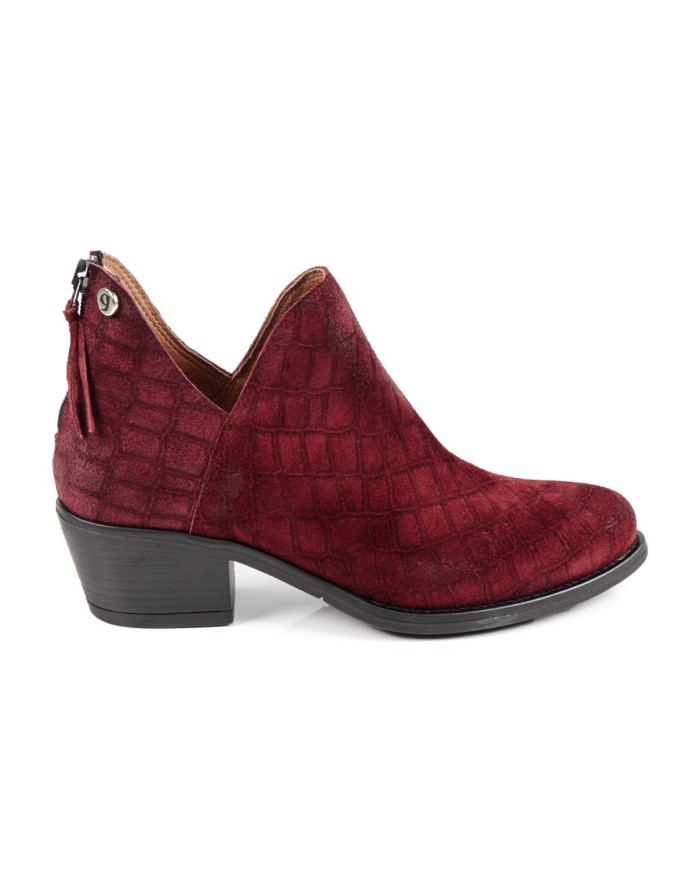 Women's Bordo Boots Ginova with Clasp Back