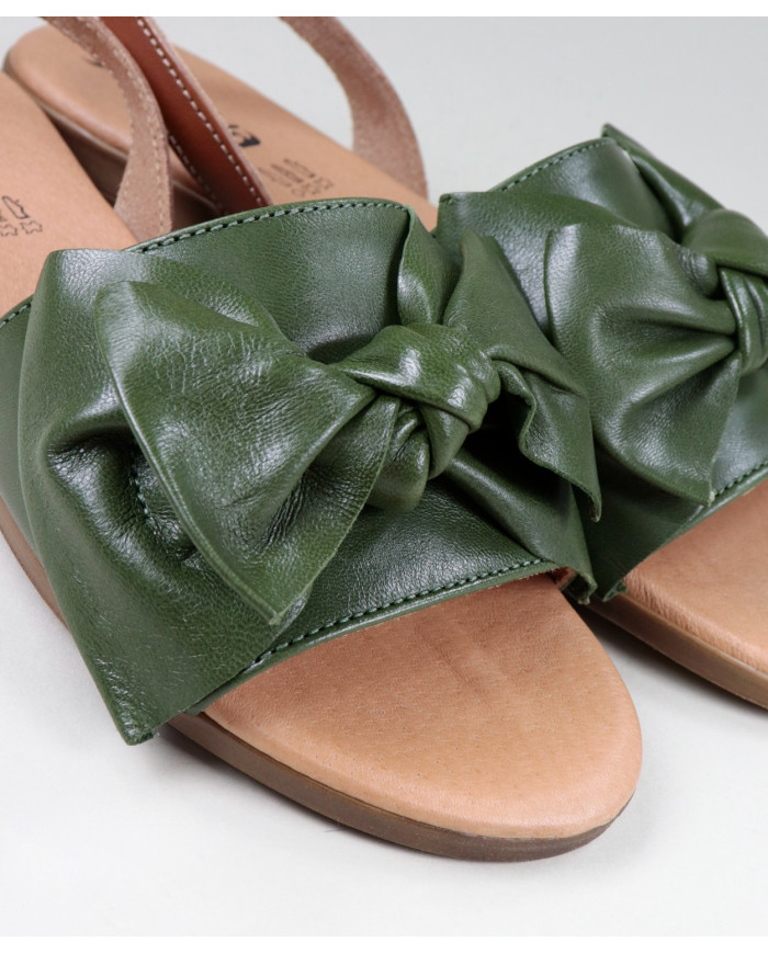 Sandals by Senhora Ginova with Laço