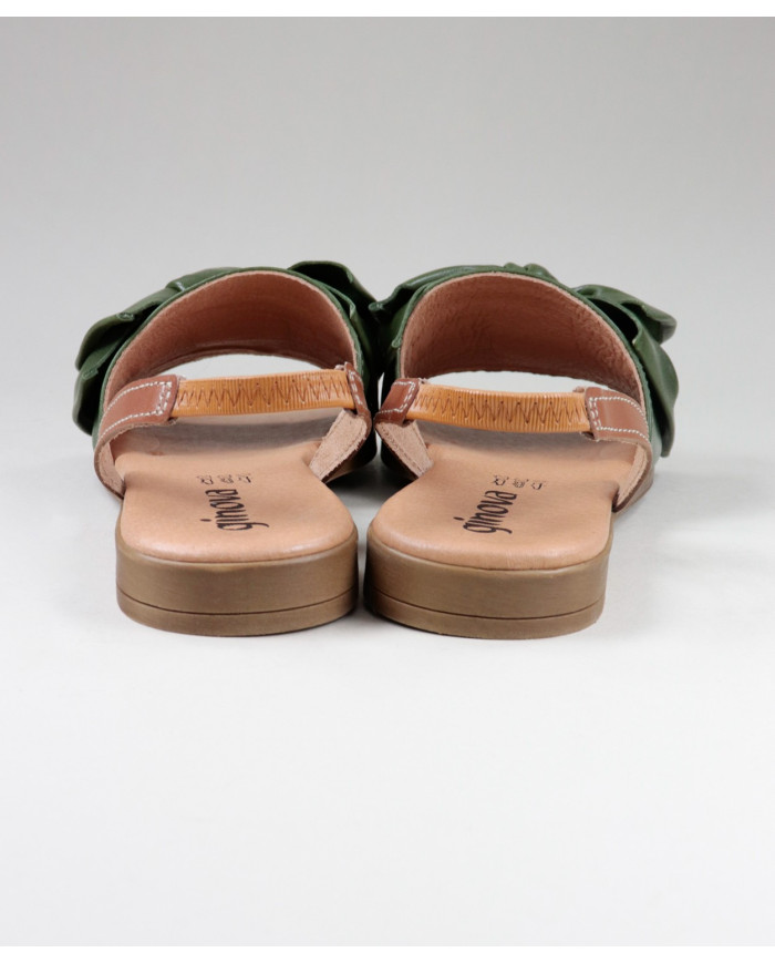 Sandals by Senhora Ginova with Laço