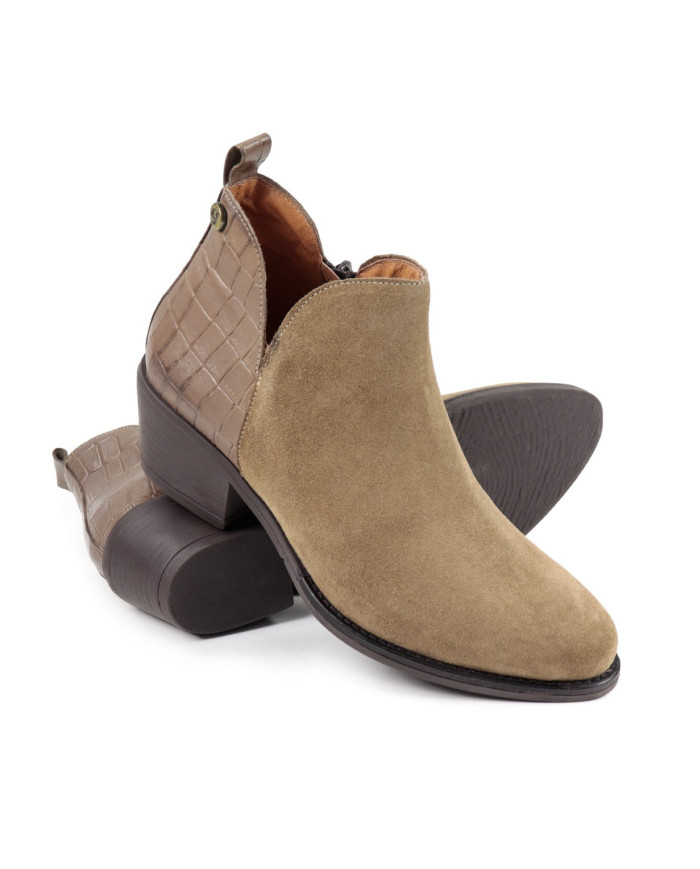 Middle Salt Taupe Boots Ginova