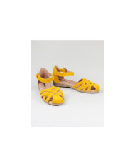 Yellow Sandals by Senhora Ginova in Camurça