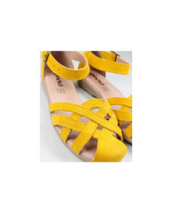 Yellow Sandals by Senhora Ginova in Camurça