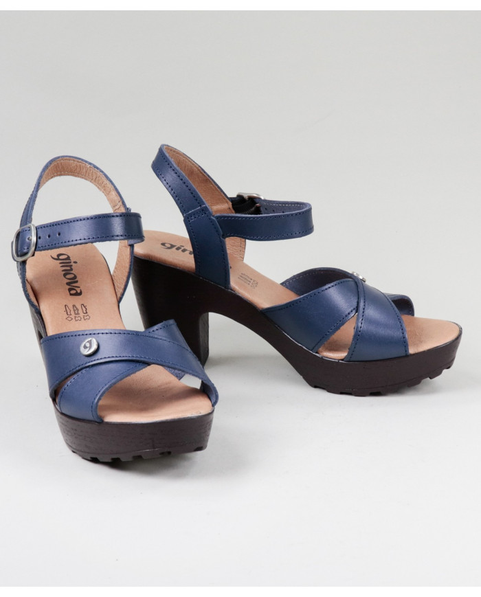 Sandalias de Madame Ginova con Cross Strips