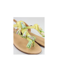 Yellow sandals of Lady Ginova with Berloques