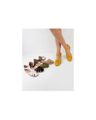 Sandals by Senhora Ginova in Camurça