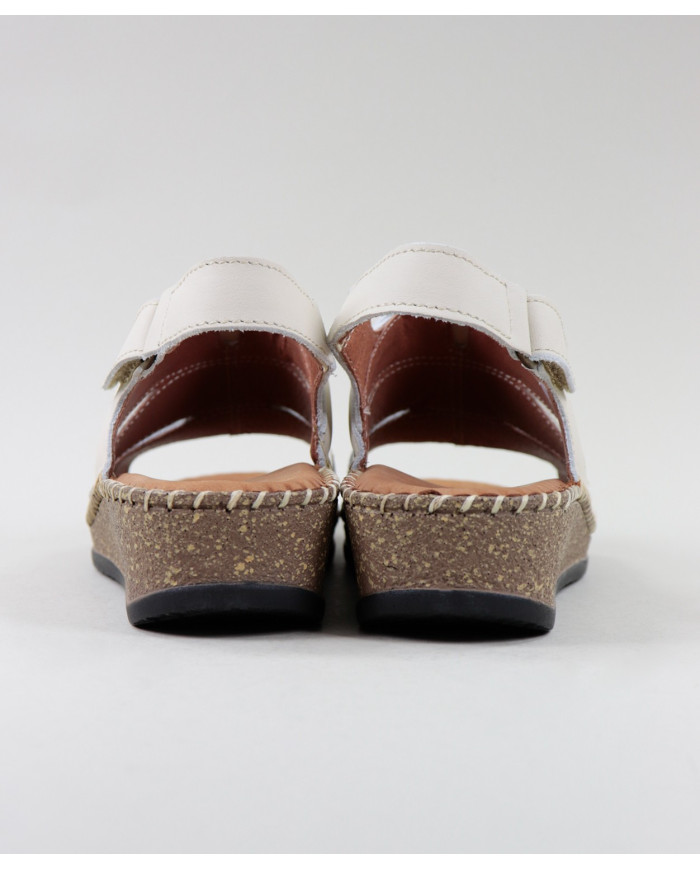 Lady Ginova Sandals with Adjustable Strip