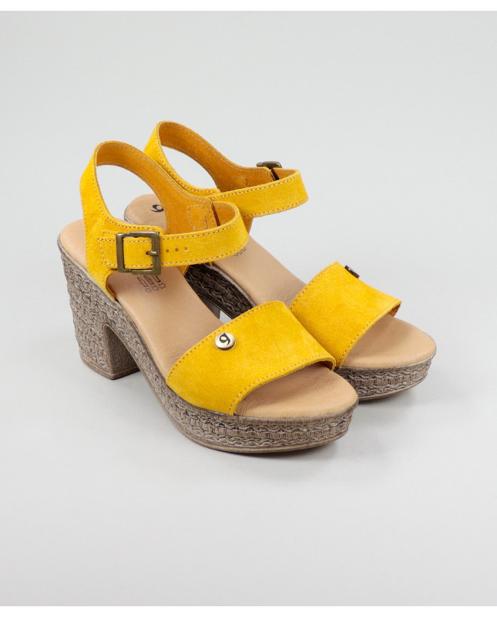 Yellow Sandals of Lady Ginova with Adjustable Strip