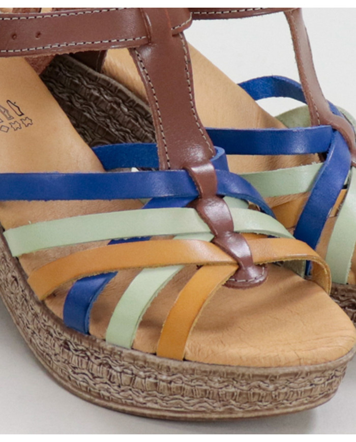 Sandals of Lady Ginova with Strips in Skin