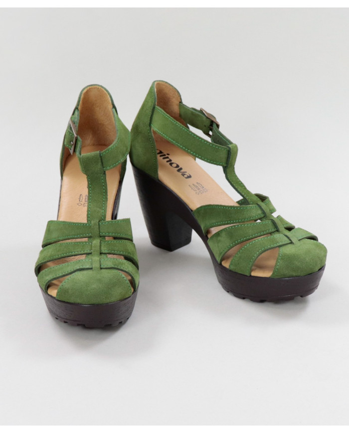 Green Sandals by Senhora Ginova in Camurça