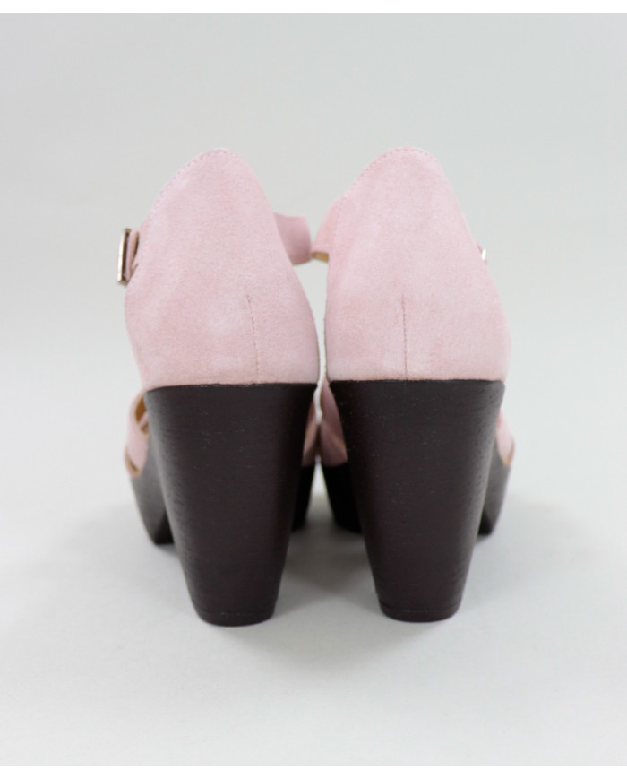 Rosa de Senhora Ginova Sandals in Camurça