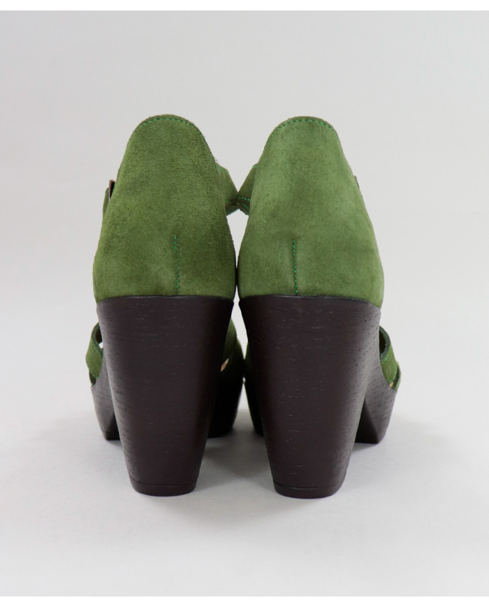Green Sandals by Senhora Ginova in Camurça