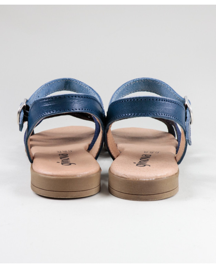 Sandálias Femininas Ginova com Tiras Cruzadas