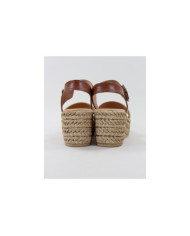 Yellow Sandals of Lady Ginova Compensated