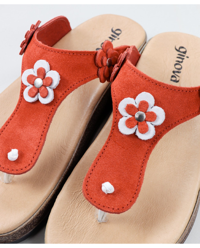 Chinelos de Senhora Ginova com Flor Decorativa