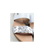 Chinelos Prata de Senhora Ginova com Tiras Decoradas