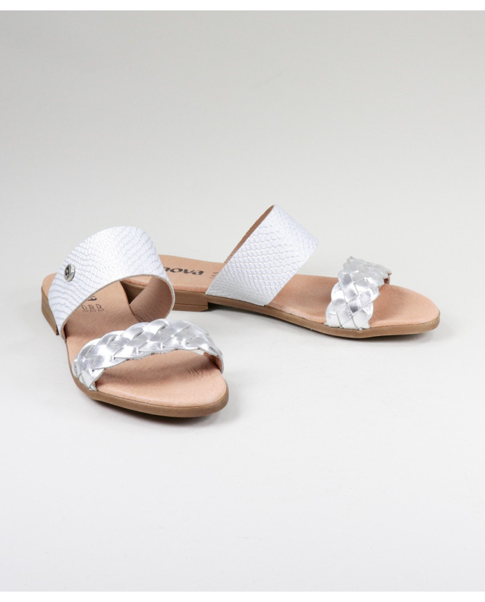 Ms. Ginova Slippers with Strips Decorated