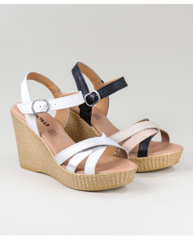 Sandals by Senhora Ginova with Tiras