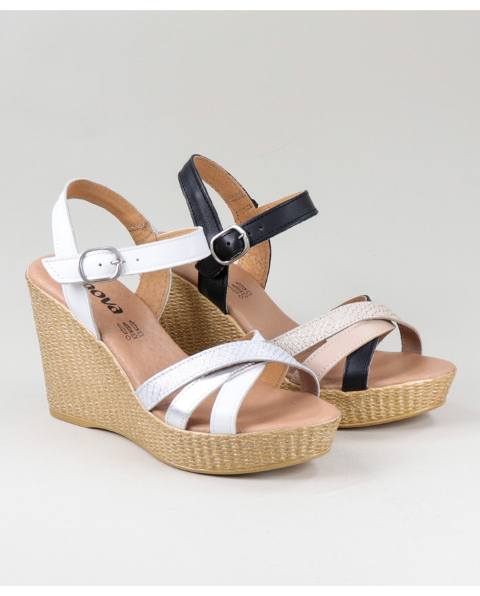 Sandals by Senhora Ginova with Tiras