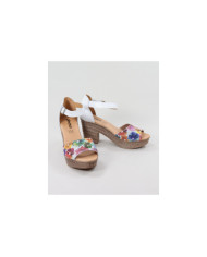 White Sandals by Lady Ginova Floridas