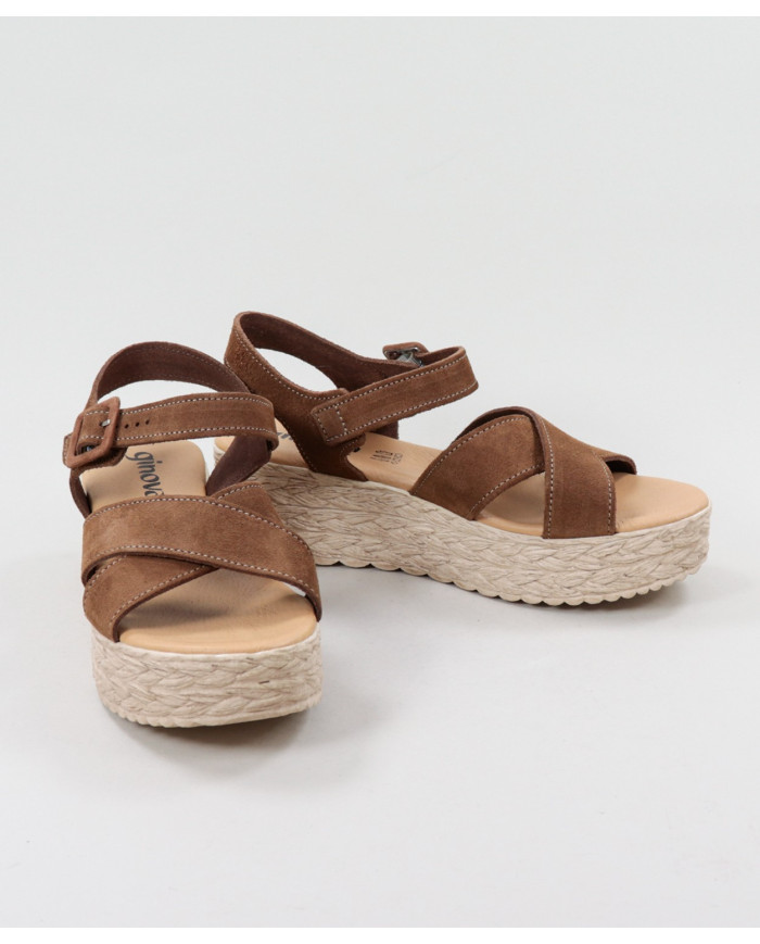Camel Sandals by Madame Ginova de Tiras Cruzadas