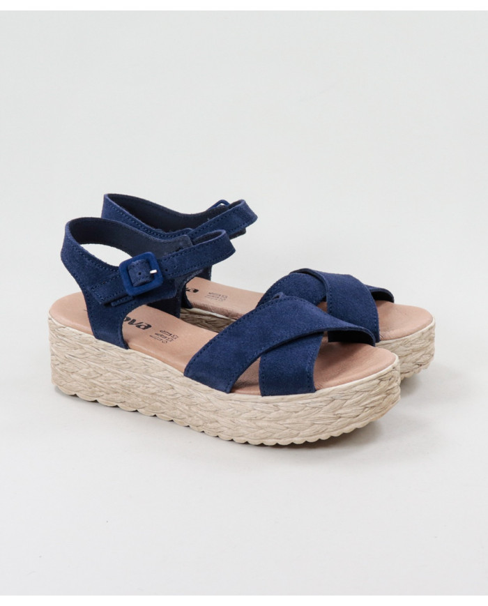 Blue Sandals by Mrs. Ginova de Tiras Cruzadas