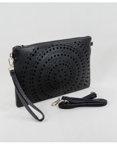 Clutch Feminina em Preto Perfurada