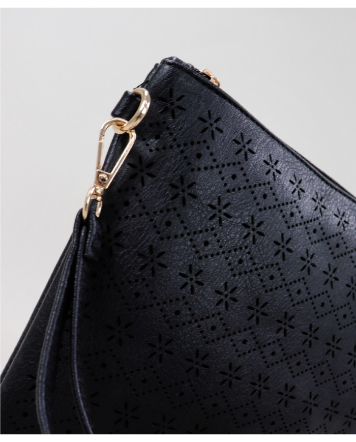 Clutch Feminina em Preto Perfurada