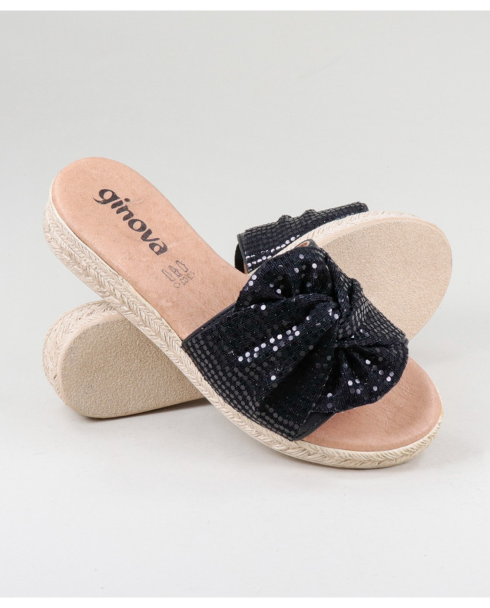 Chinelos Preto de Senhora Ginova com Brilhos