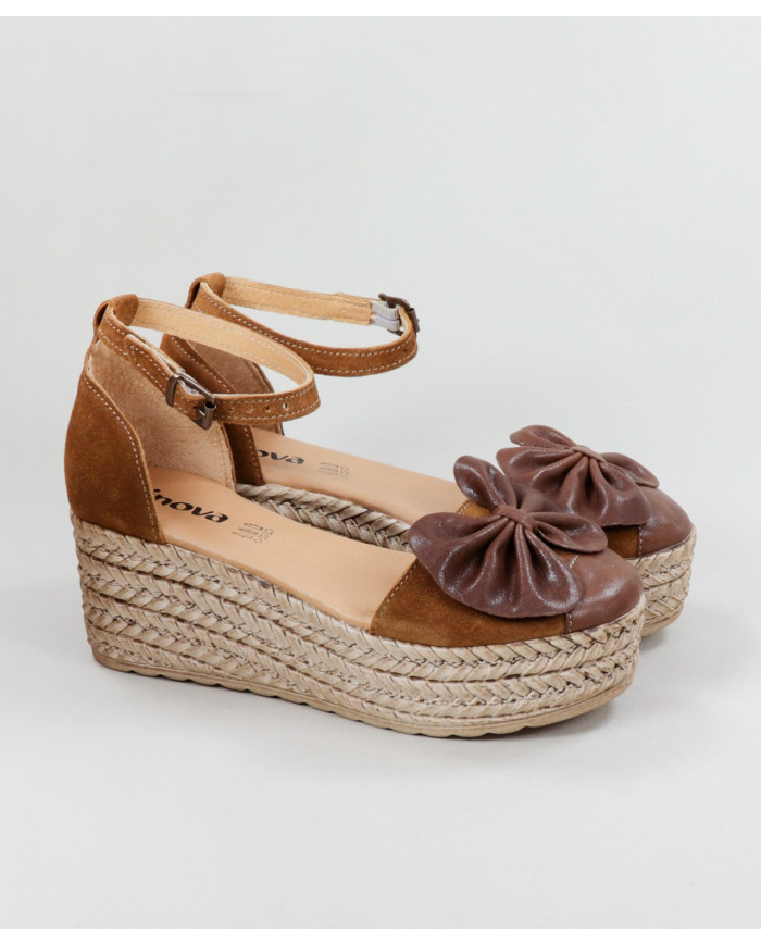 Sandals by Senhora Ginova with Laço on the Front