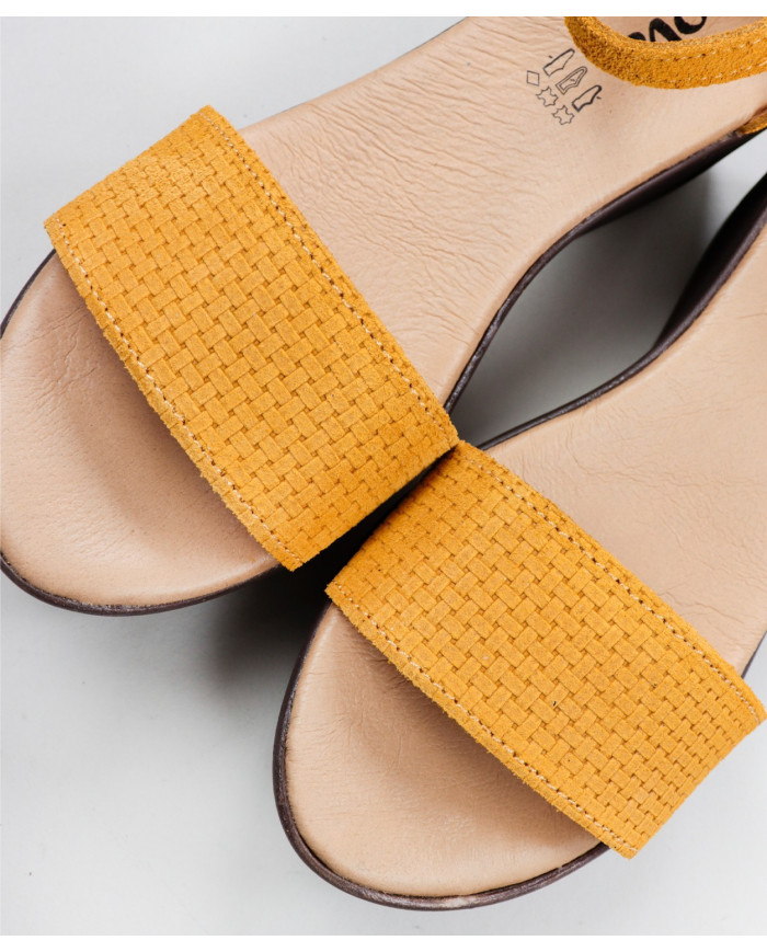 Sandals by Senhora Ginova Closed Back