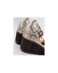 Sandals by Senhora Ginova Closed Back