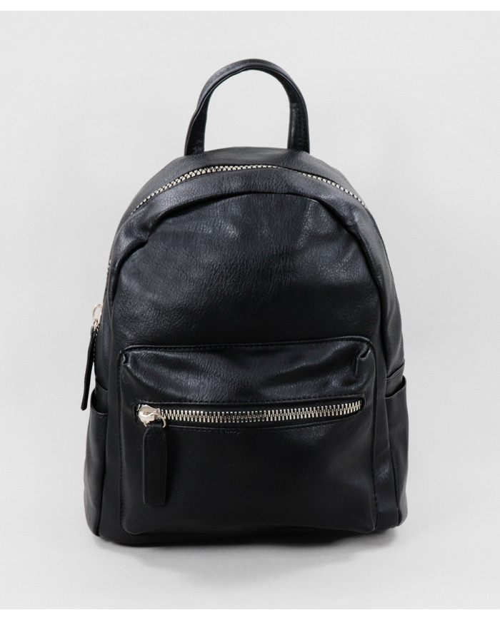 Mochila Preta com Fecho Frontal