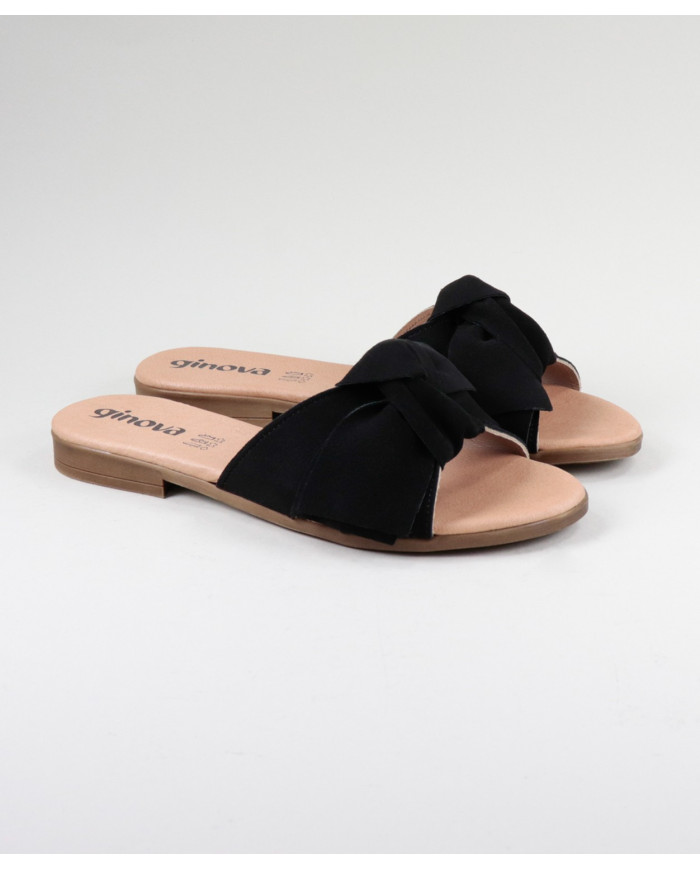 Chinelos Pretos de Senhora Ginova com Laço