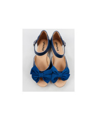 Sandals of Lady with Lace on the Front