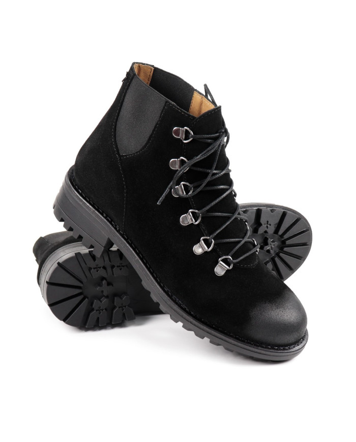 Botins Pretos de Atacadores Ginova com Elástico