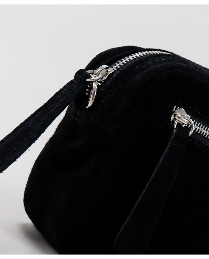 Mala Preta de Senhora com Bolso à Frente