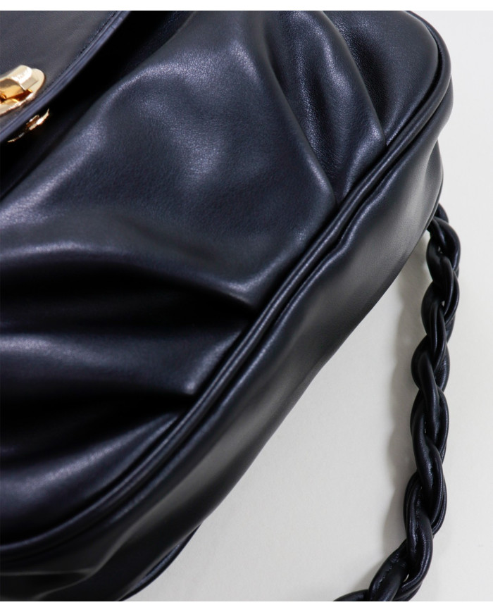 Lady's Black Mala with Ingressed Handle