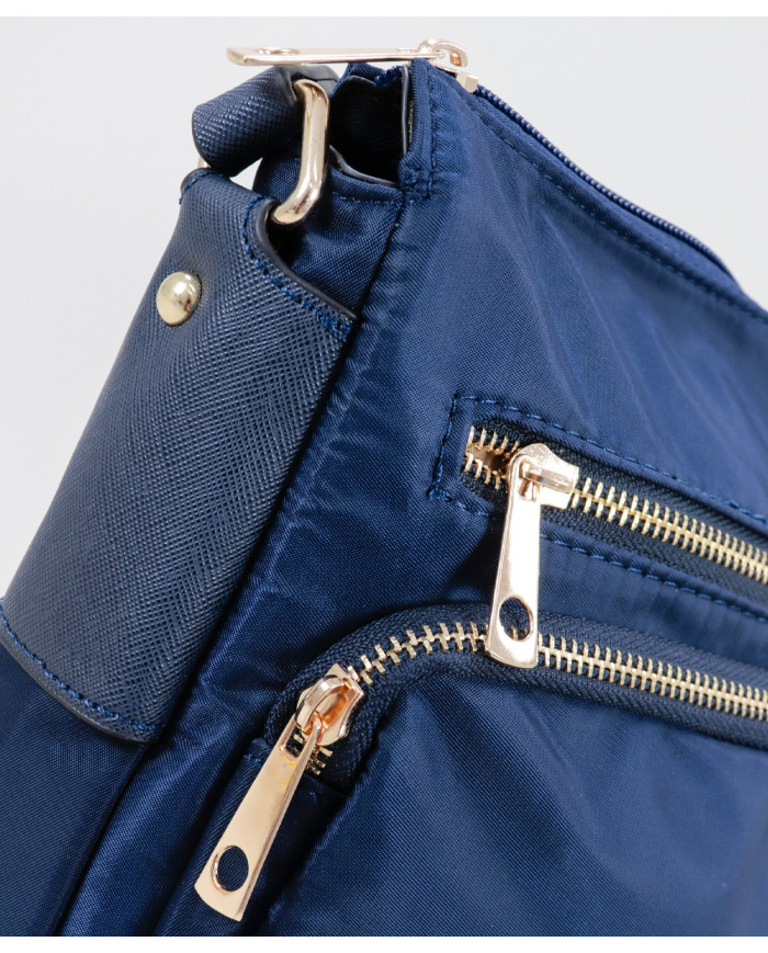 Mala Azul em Nylon com Várias Arrumações