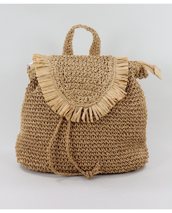 Mochila Camel de Senhora em Ráfia