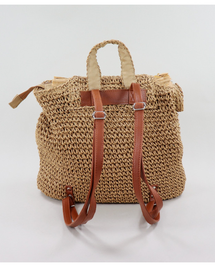 Mochila Camel de Senhora em Ráfia
