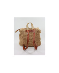 Mochila Camel de Senhora em Ráfia